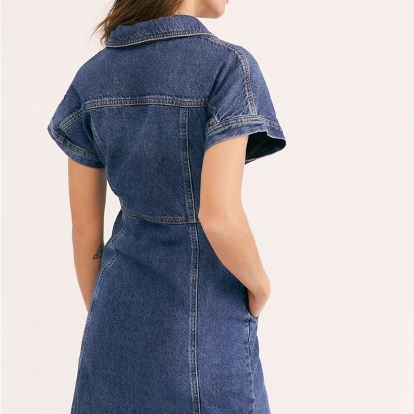 FREE PEOPLE DENIM CITY ASYMMETRICAL BUTTON RAW HEM MINI SHIRT DRESS - Picture 2 of 6